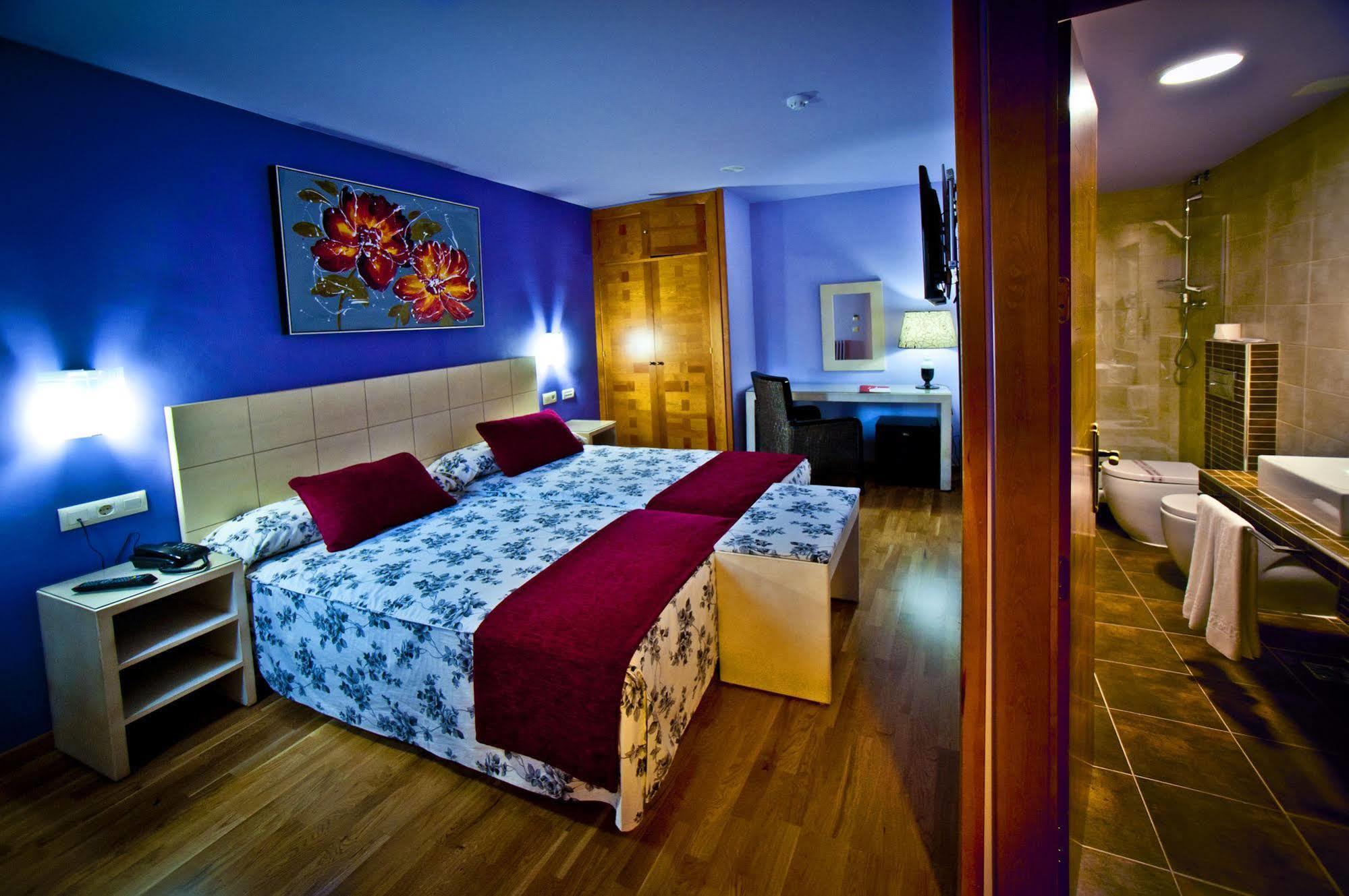 Hotel Condes De Castilla Segovia Kültér fotó