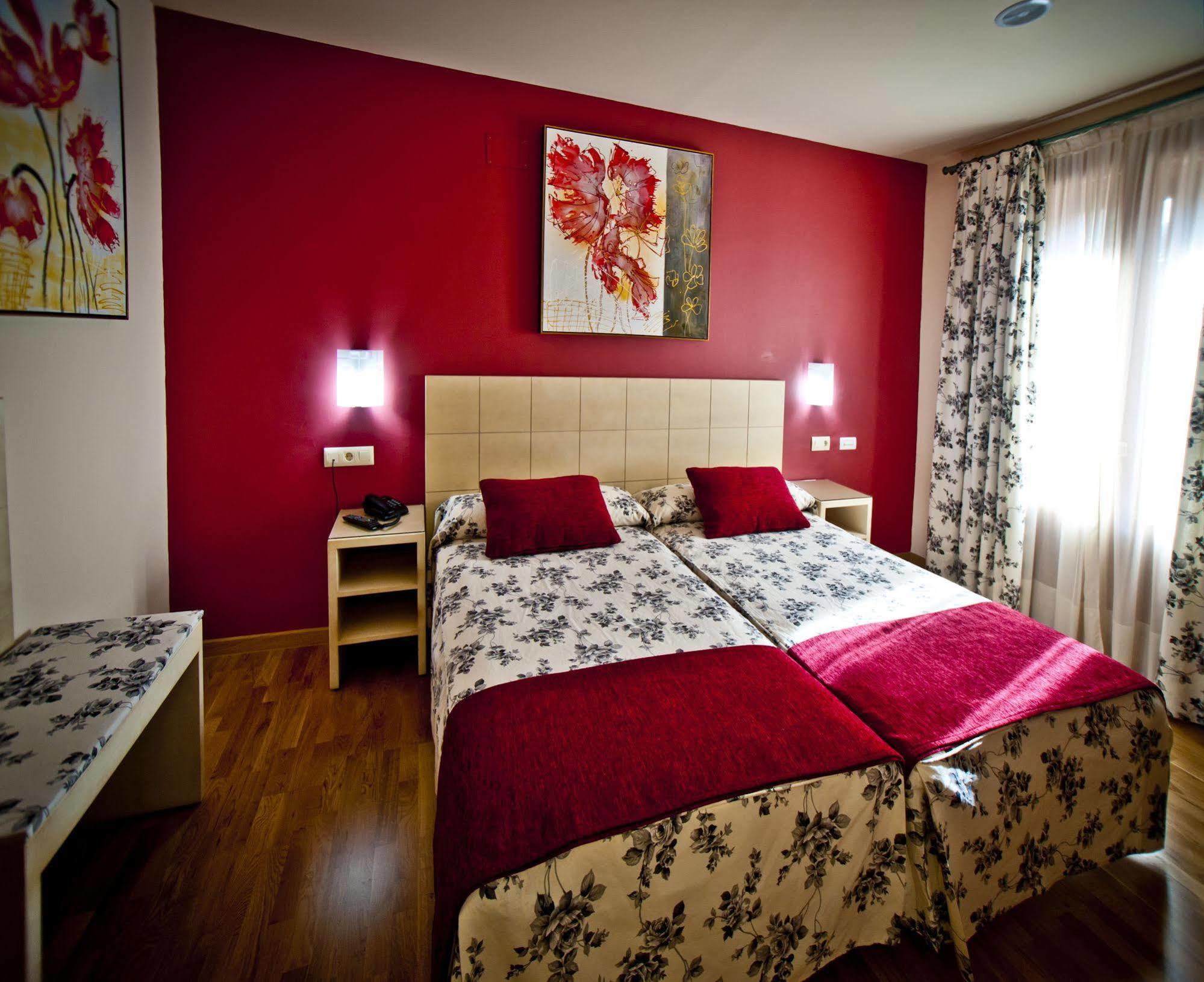 Hotel Condes De Castilla Segovia Kültér fotó
