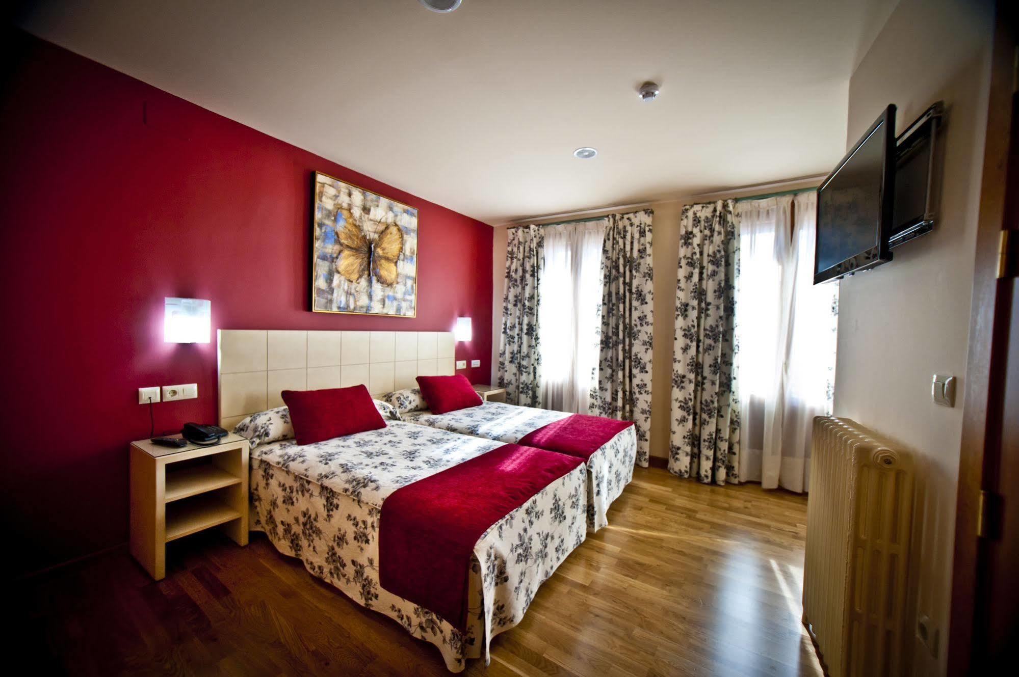 Hotel Condes De Castilla Segovia Kültér fotó